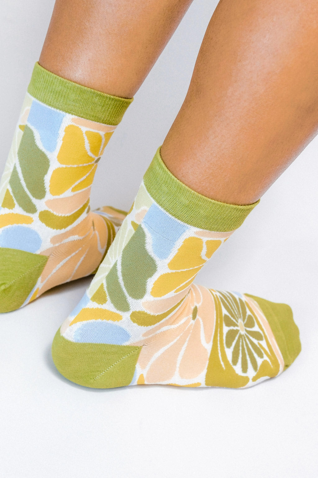 Knit Flowers Ankle Socks by Soulshine Co.
