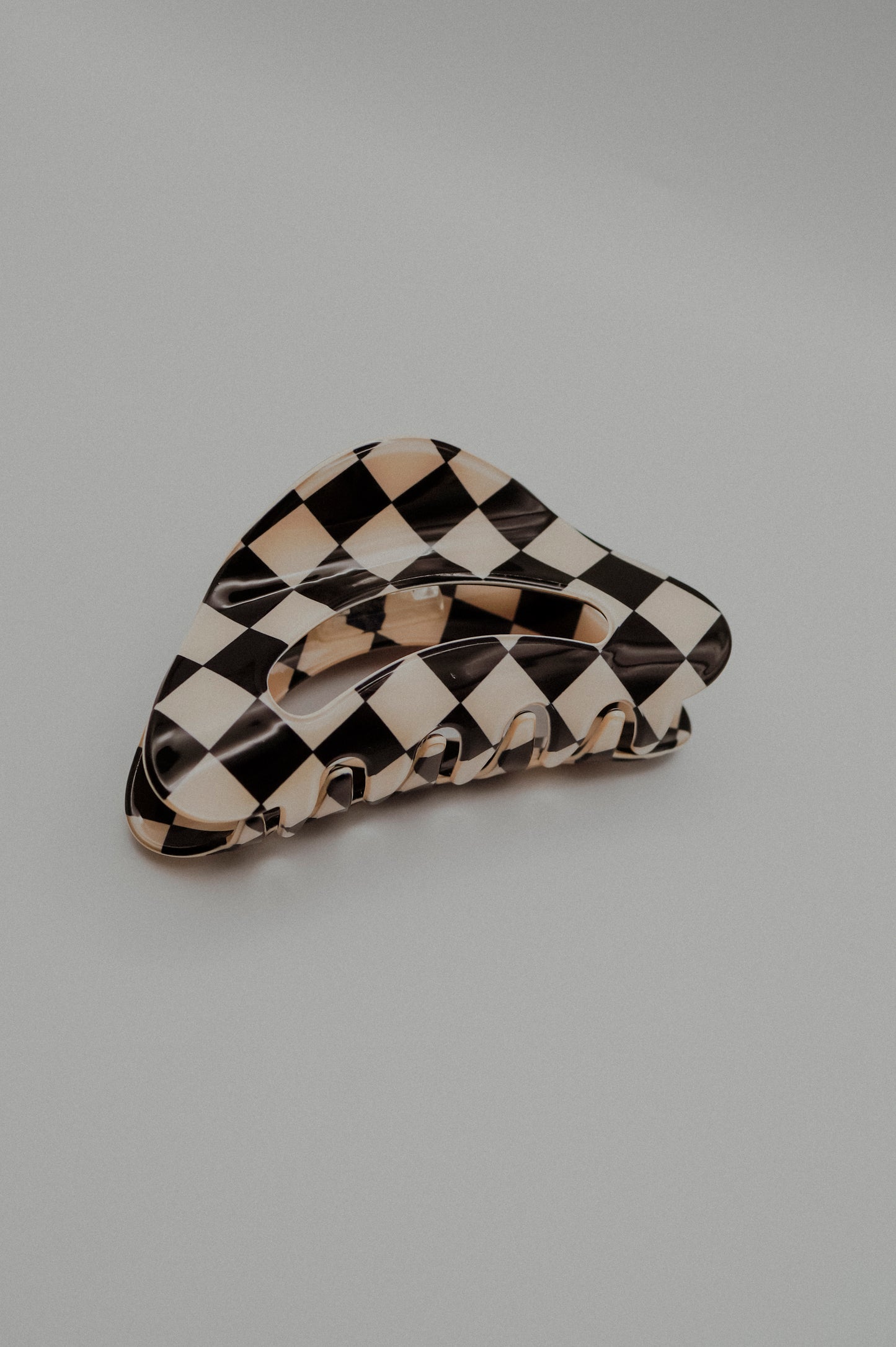 Checkered Hair Claws