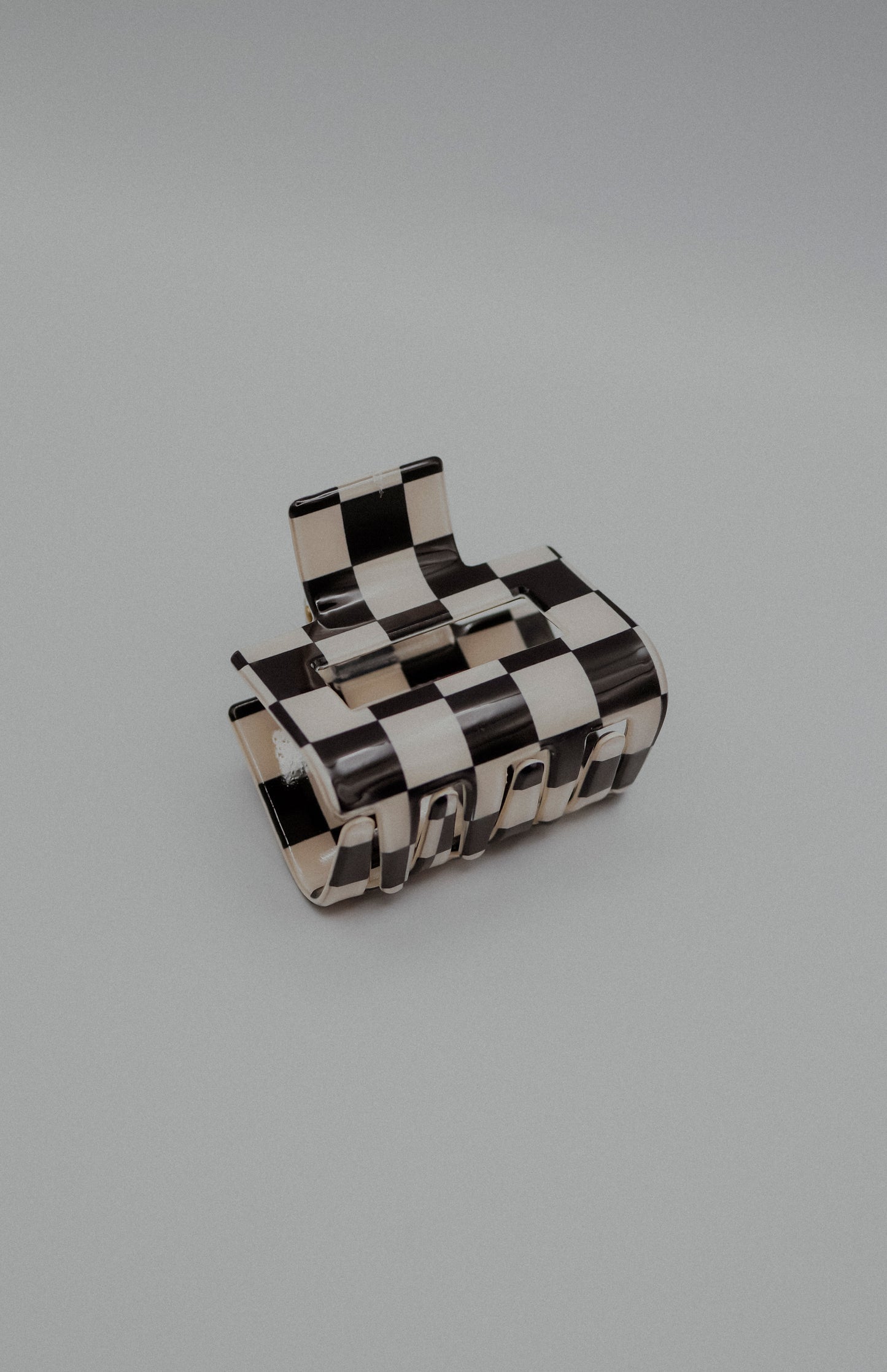 Checkered Hair Claws