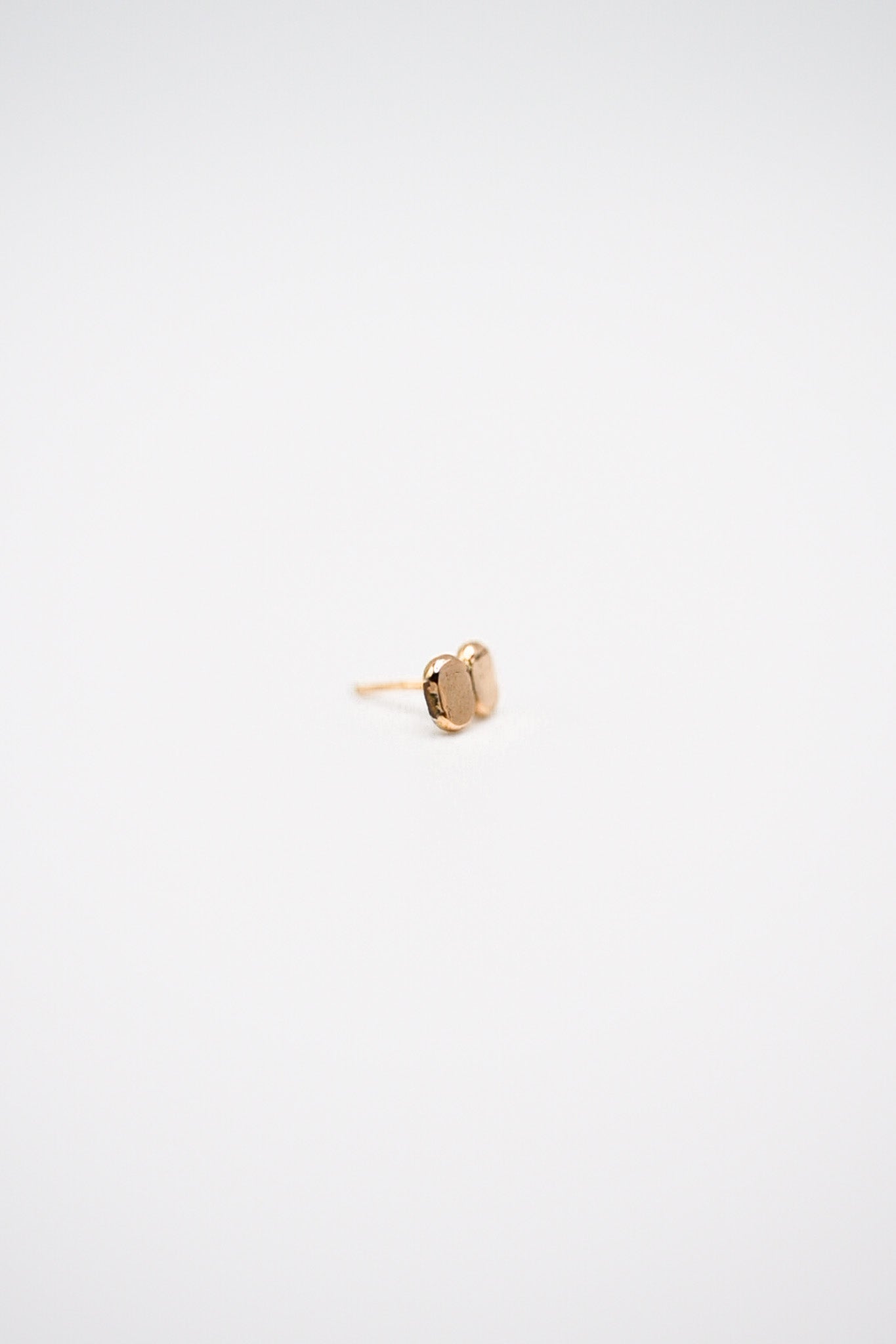 Hammered Bead Flat Back Stud Earring in Solid Gold