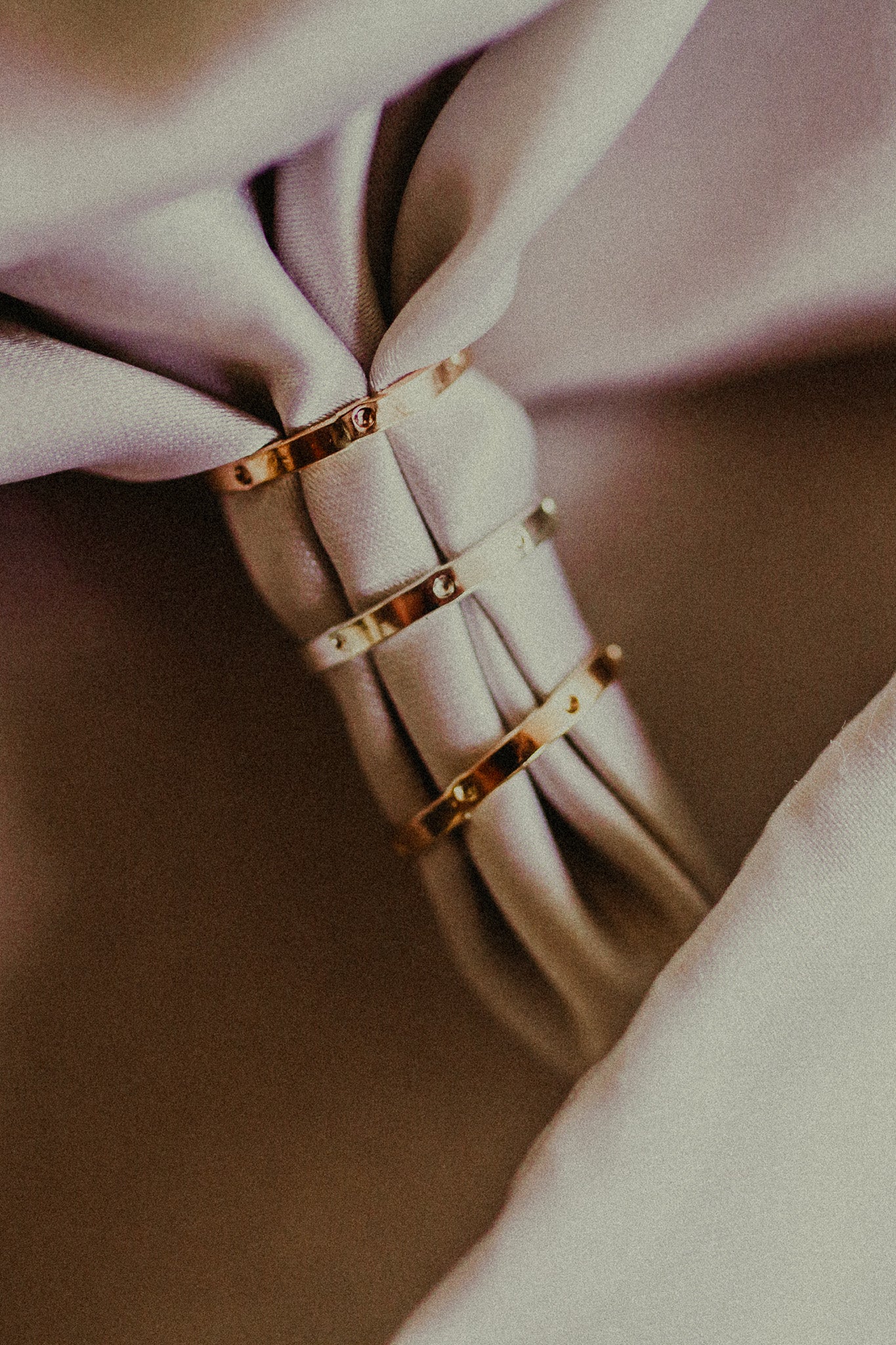 Dotted Mirror Band, Solid 14K Gold