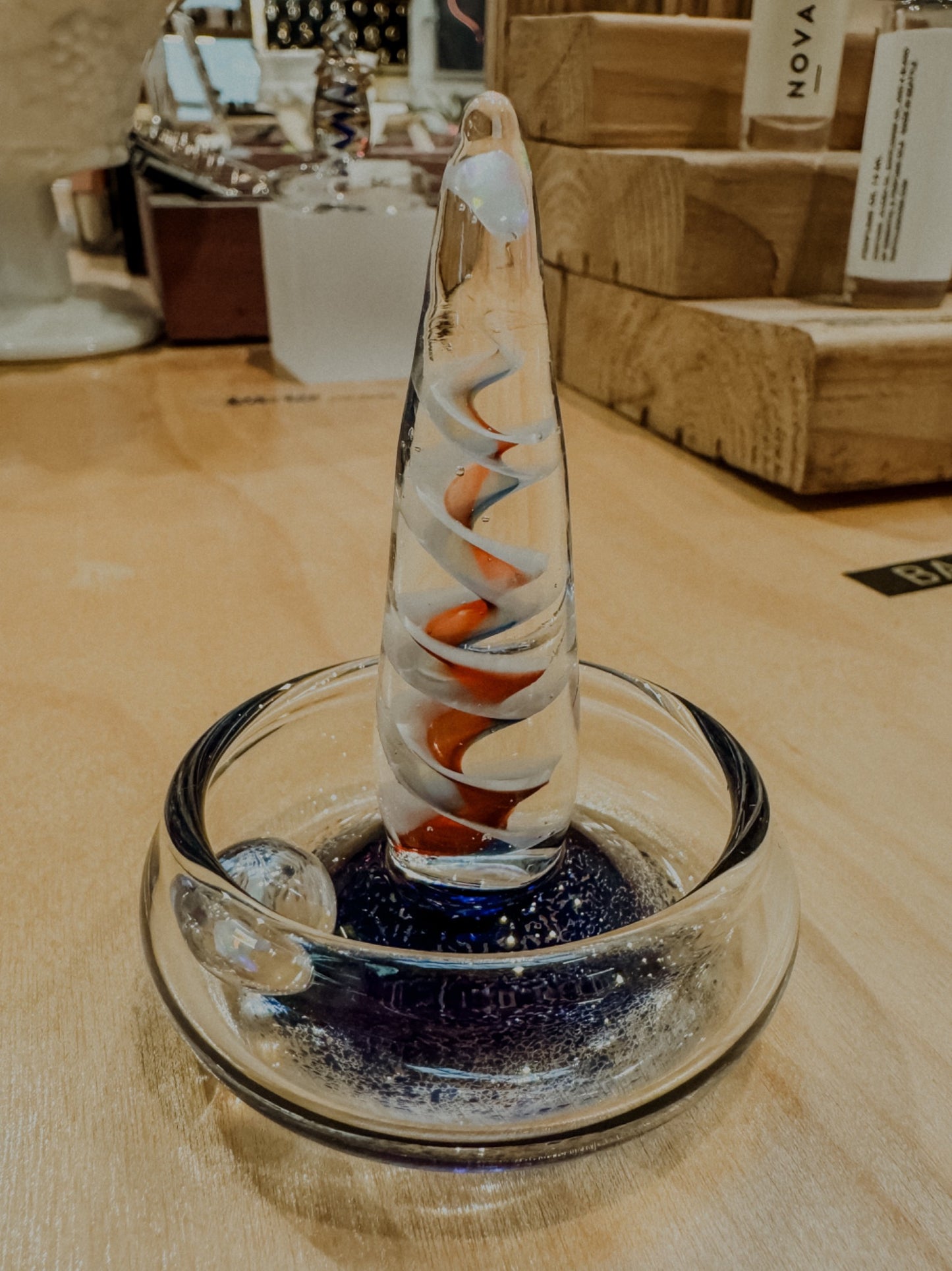Kinetic Glass Ring Holder