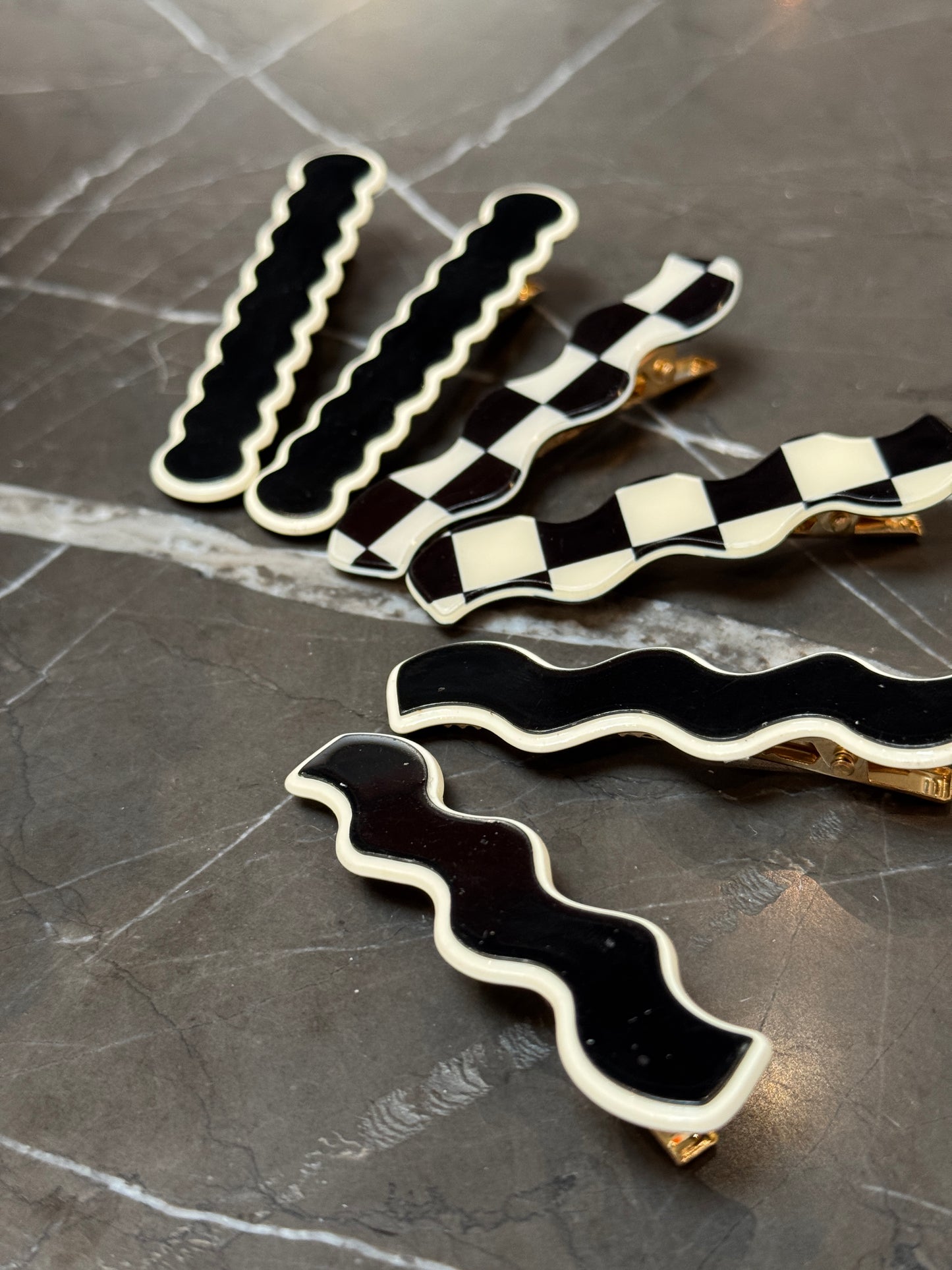 Black & White Hair Clip Packs of 2