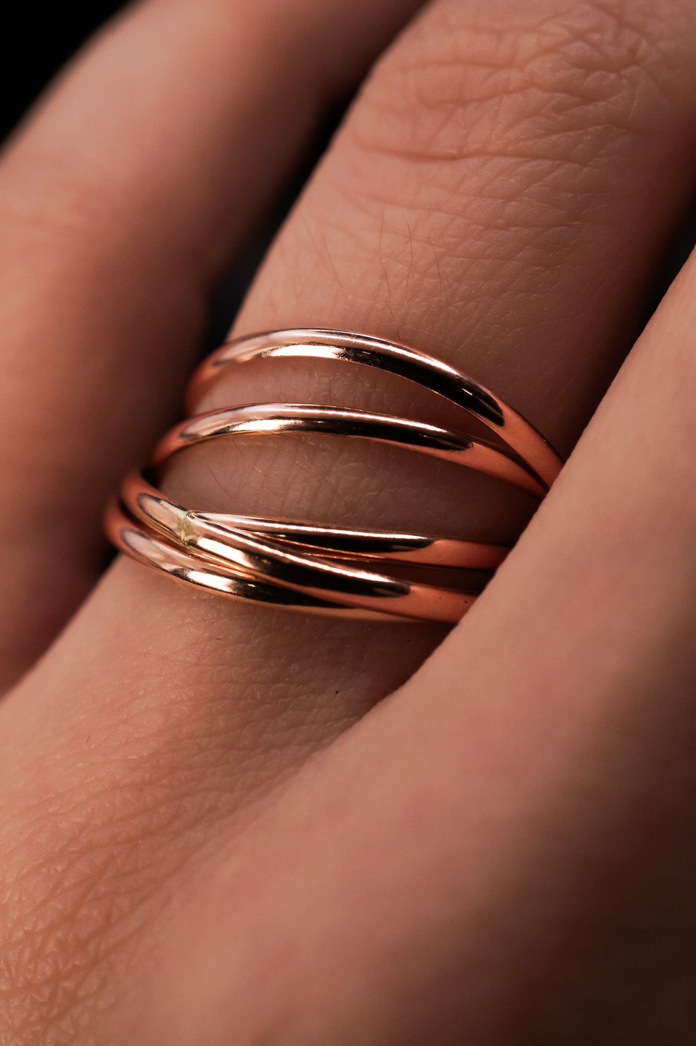 Thin Interlocking Set of 5 Rings, Solid 14K Rose Gold