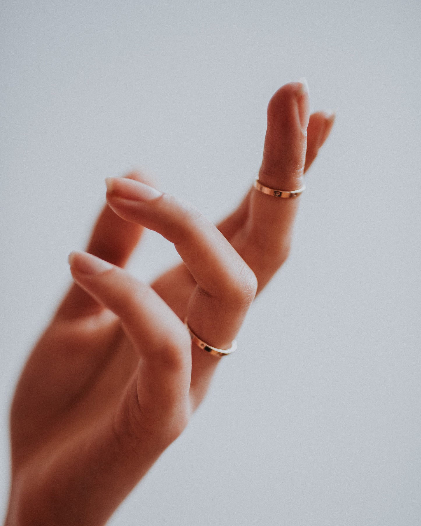 Dotted Mirror Band, Solid 14K Gold