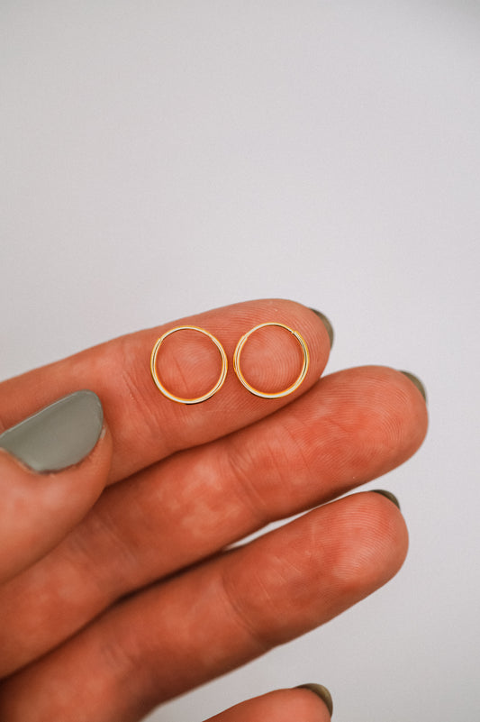 Endless Hoop Earring in Solid 14K Gold