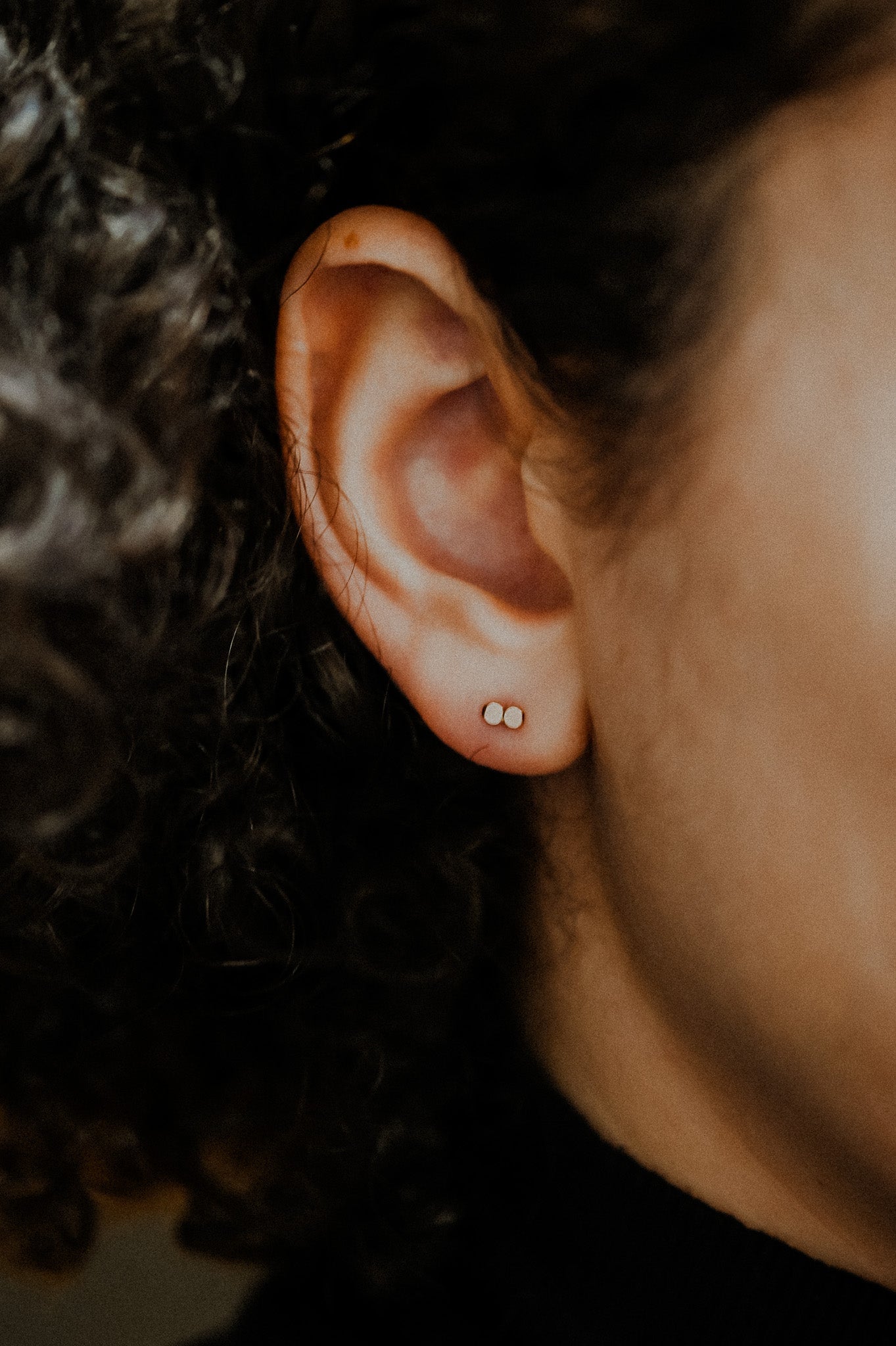 Hammered Bead Flat Back Stud Earring in Solid Gold
