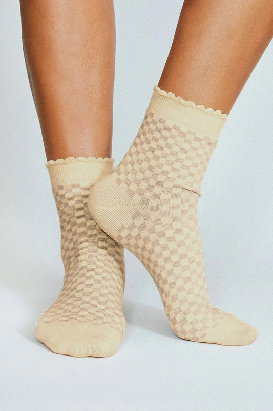 Oat Checkered Ankle Socks