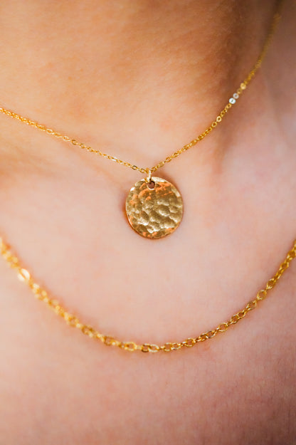 Choker with Textured Pendant Layering Set in Gold Fill