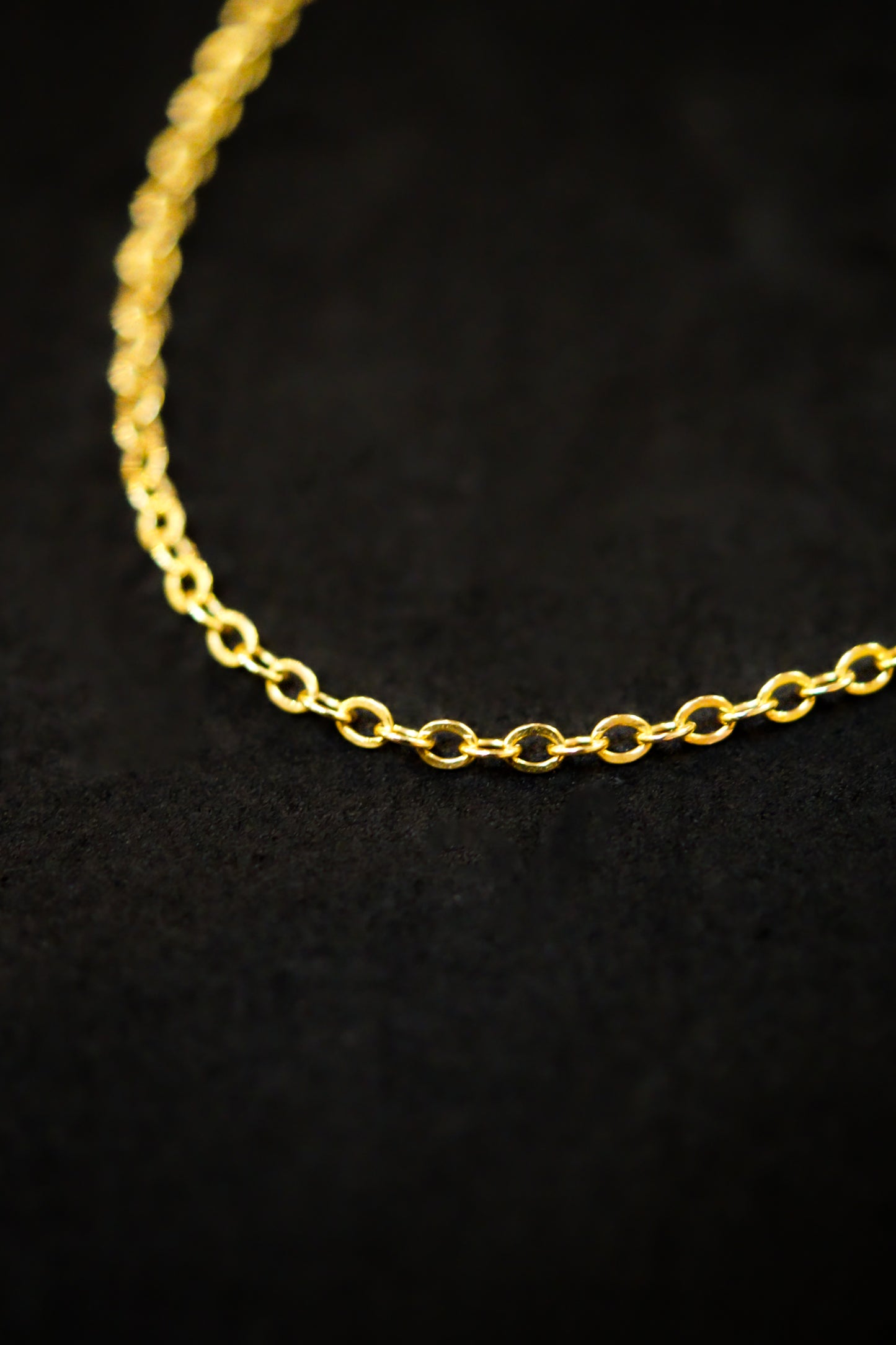 Choker with Textured Pendant Layering Set in Gold Fill