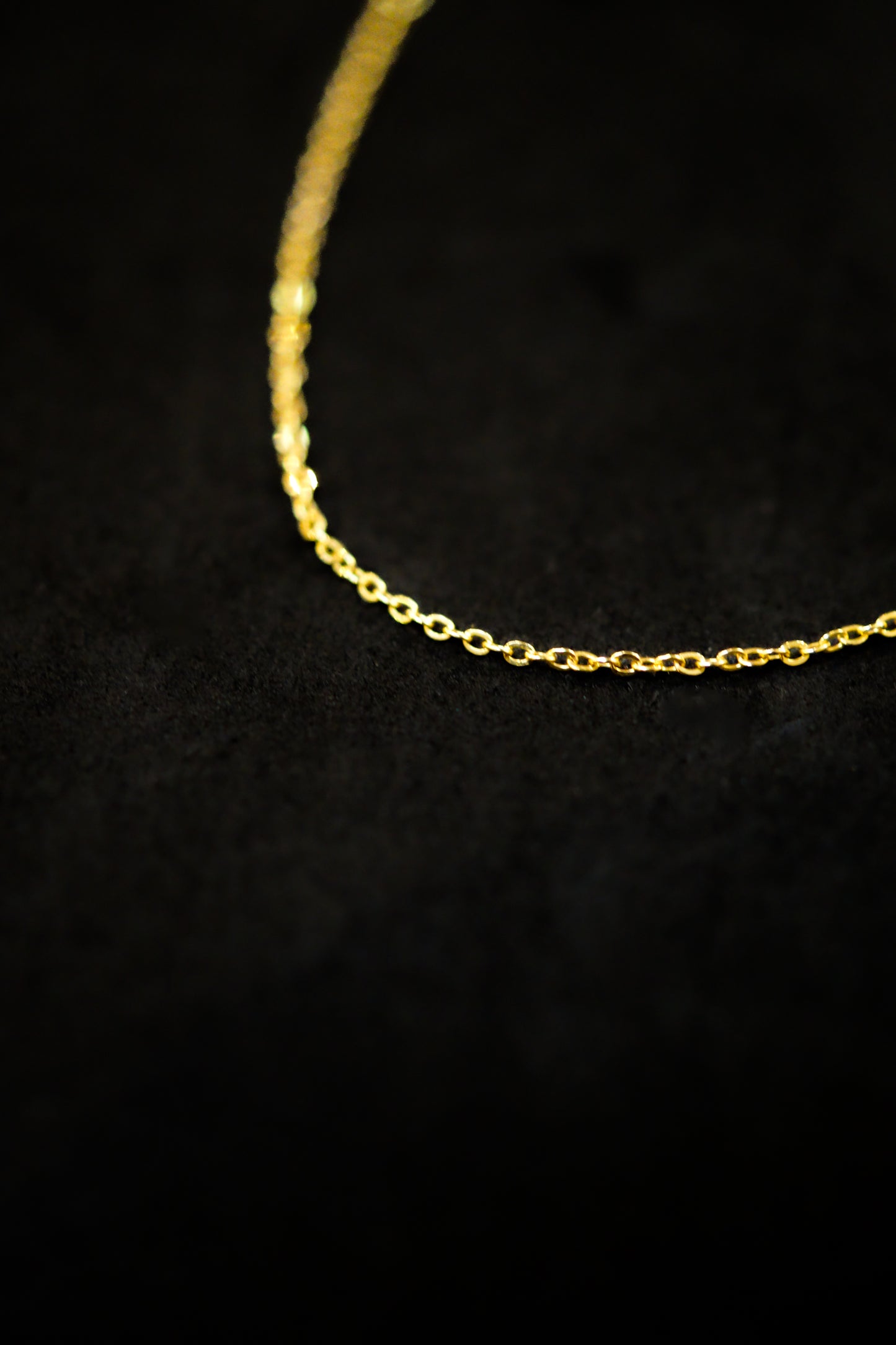 Choker with Textured Pendant Layering Set in Gold Fill