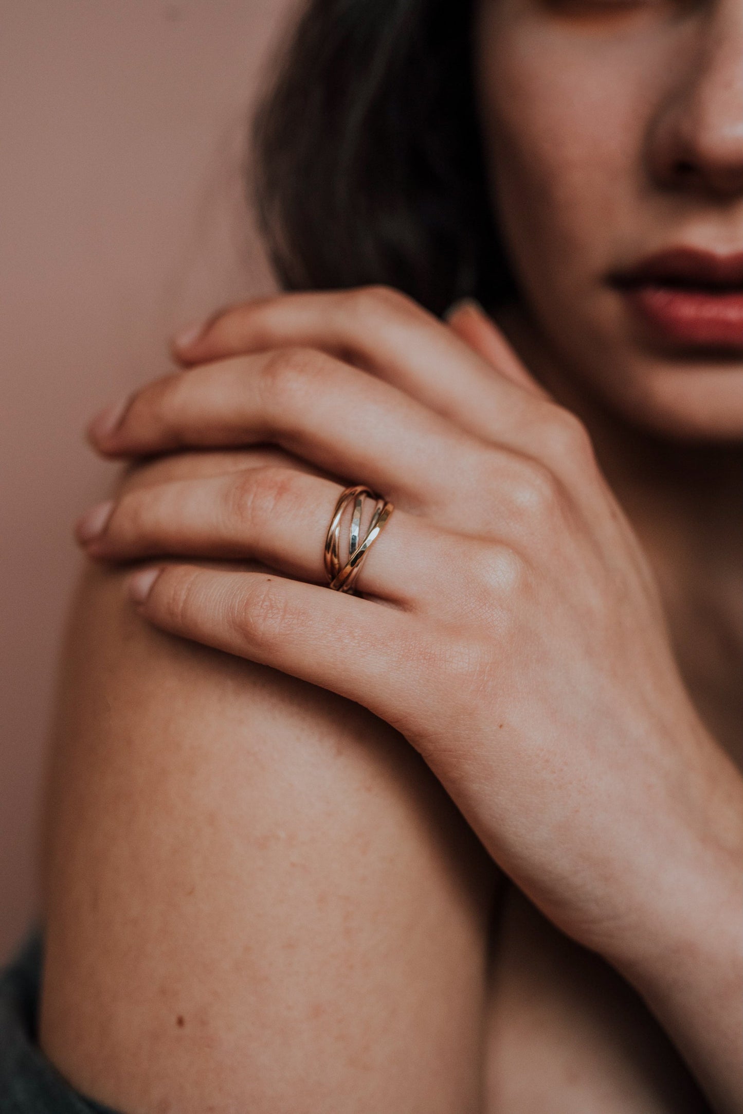 Thin Interlocking Set of 5 Rings, Solid Mixed Metals