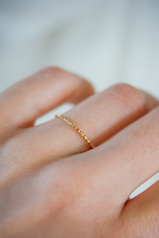 Lined Ring, Solid 14K Gold
