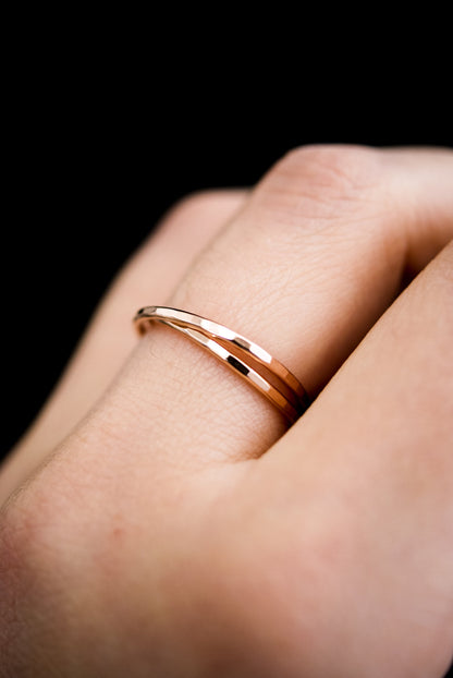 Thin Interlocking Set of 2 Rings, Solid 14K Rose Gold