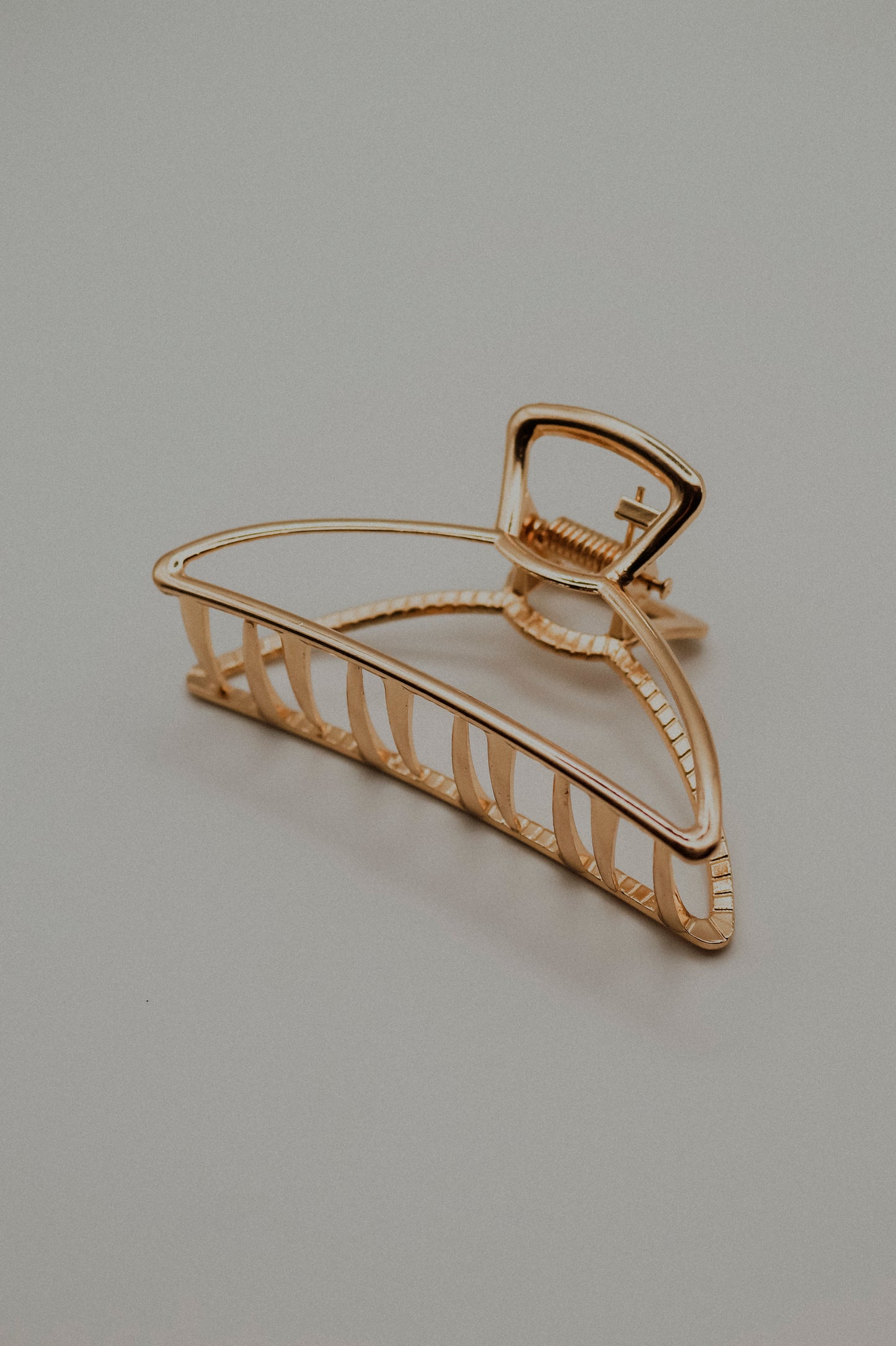 Small Triangle Metal Hair Claw