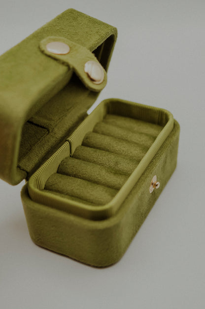 Snap Jewelry Travel Case