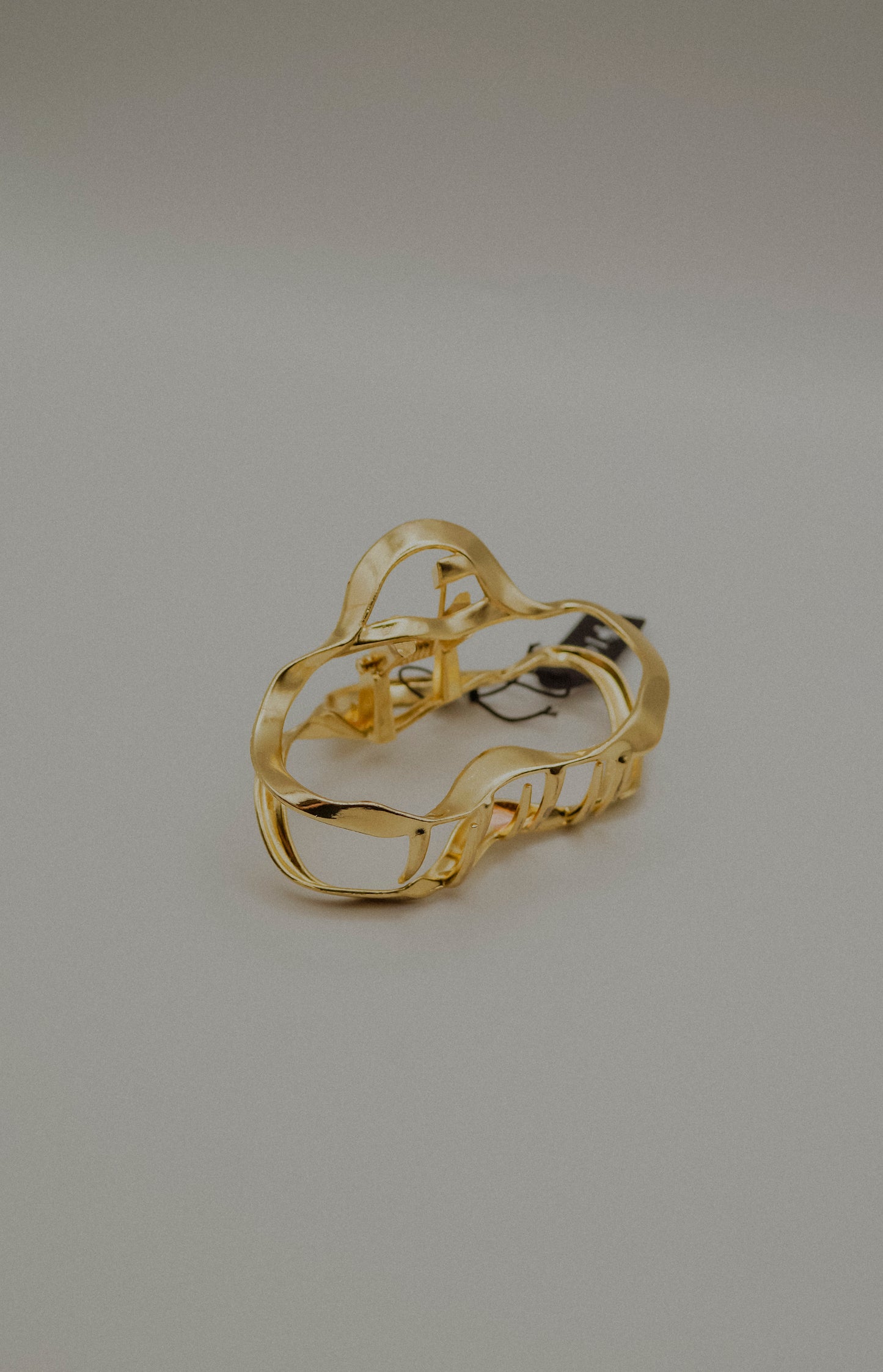 Small Organic Metal Hair Claw