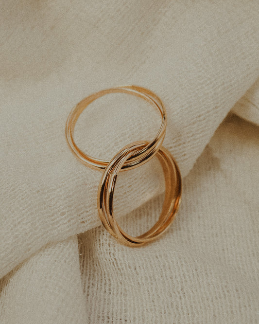 Thin Interlocking Set of 5 Rings, Solid 14K Gold