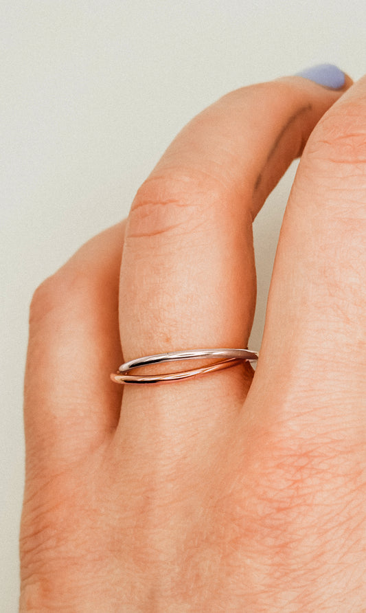 Thin Interlocking Set of 2 Rings, Mixed Metals