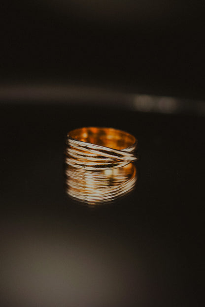 Overlap Ring, Solid 14K Gold