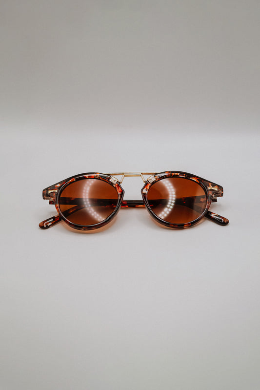 Round Tortoiseshell Sunglasses with Gold Bridge