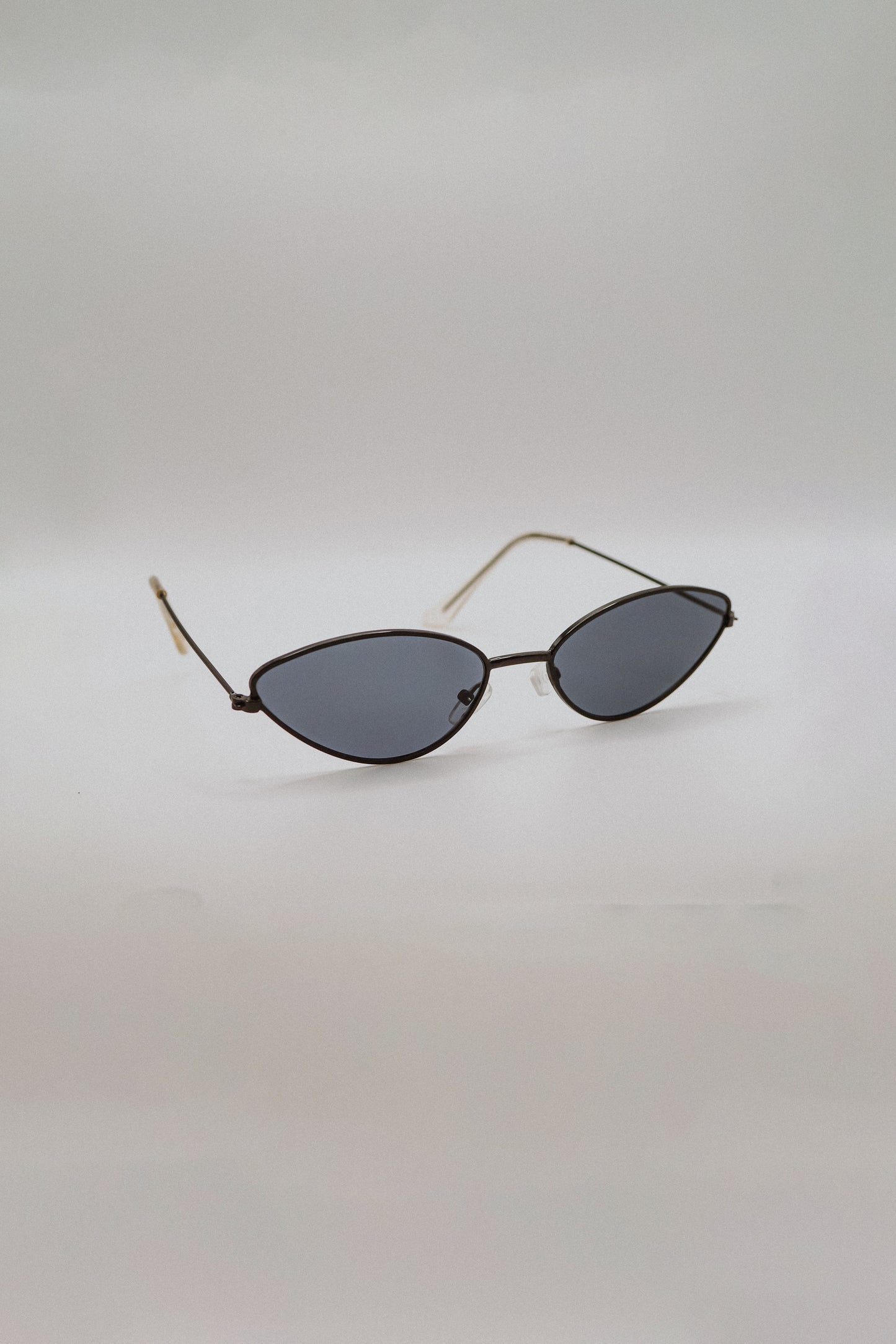 Black Metal Cat-Eye Sunglasses