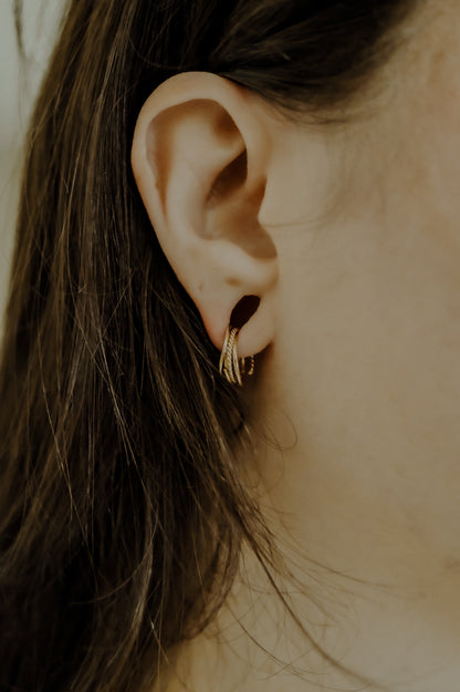 Huggie Hoop Earring in Solid 14K Gold