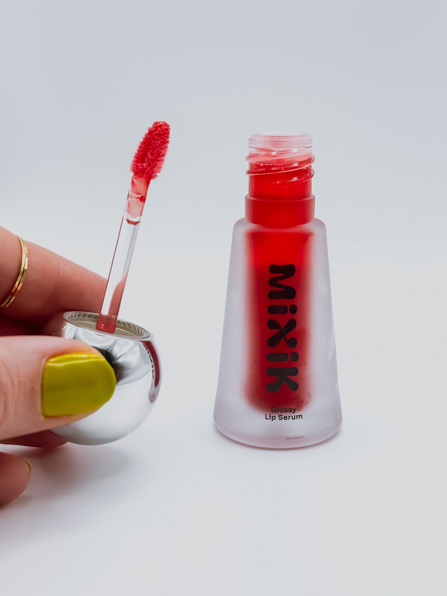 Wild Raspberry Glossy Lip Serum