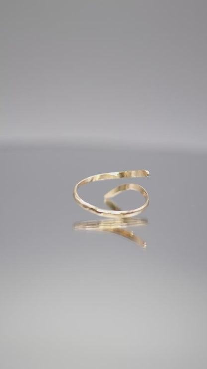 Open Curve Ring, Solid 14K Gold