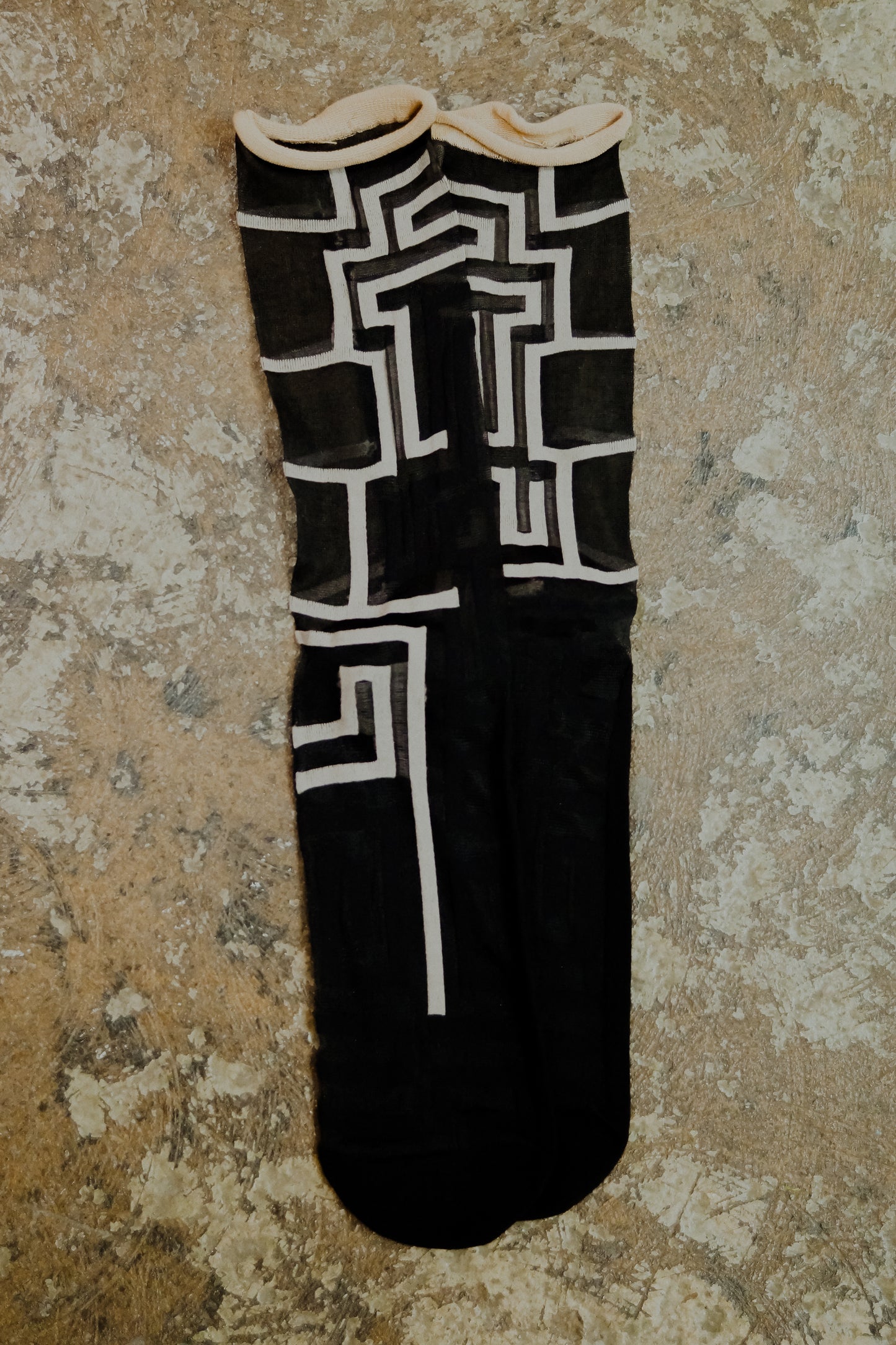 Sheer Geometric Ankle Socks