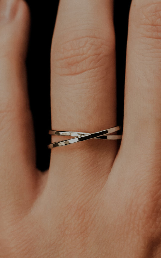 Thin Interlocking Set of 2 Rings, Solid 14K White Gold