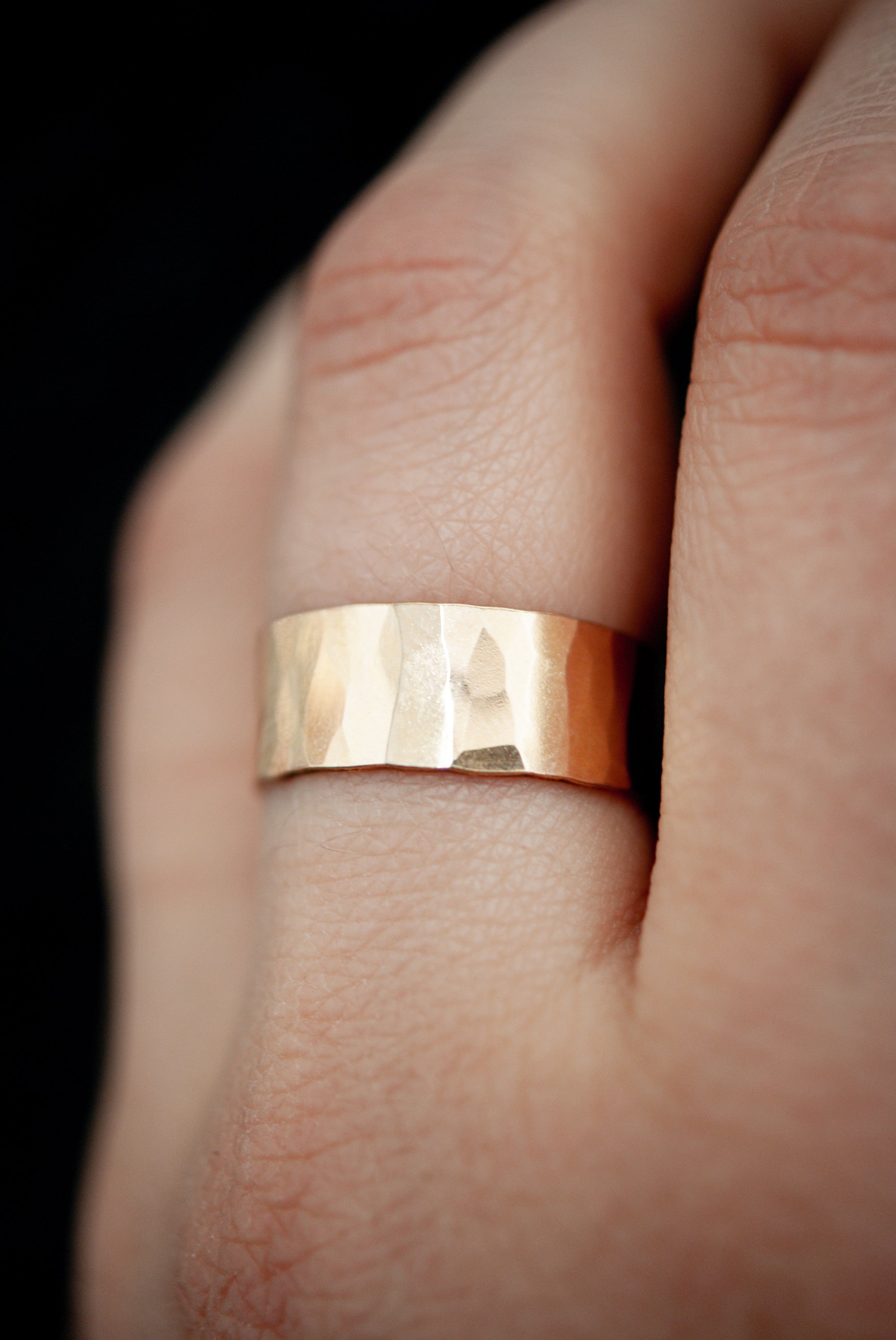 How Wide Should A Men's Wedding Band Be? | Hitched