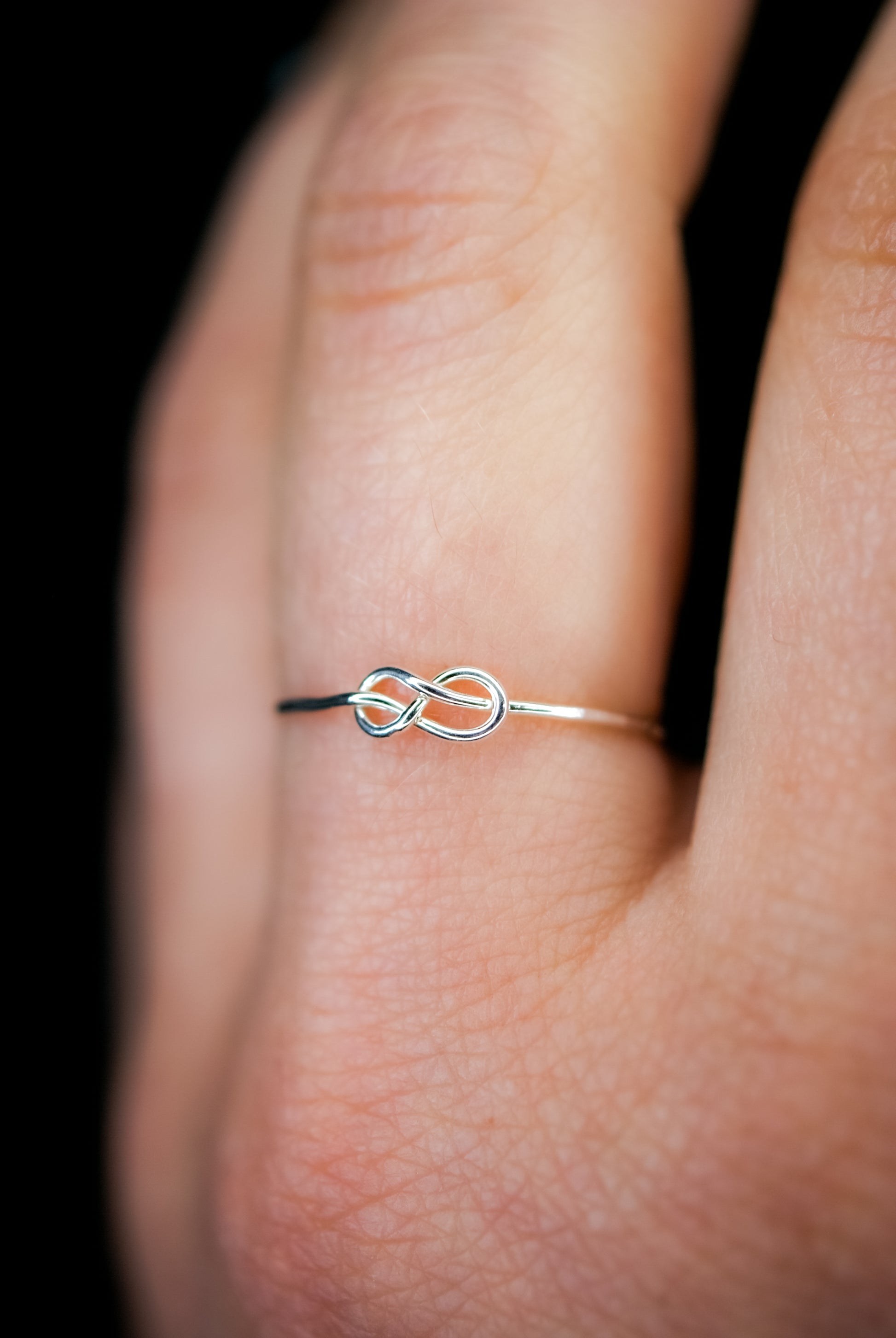 Sterling Silver Jewellery: Delicate Ring with Simple Love Knot