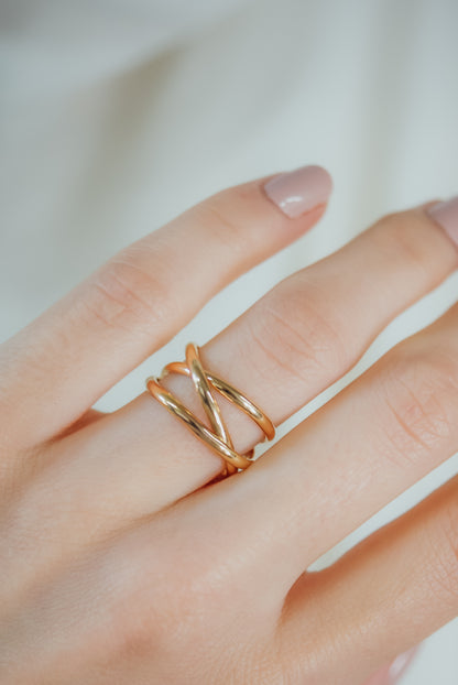 Infinity Spiral Ring, Solid 14K Gold