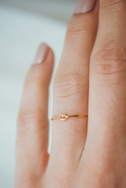 Open Knot Ring, Solid 14K Gold – Hannah Naomi Jewelry
